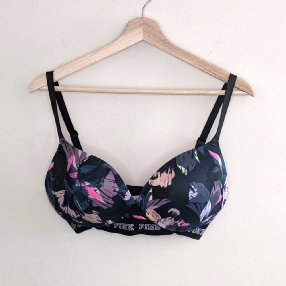 VS Wireless Wear Everywhere Bra